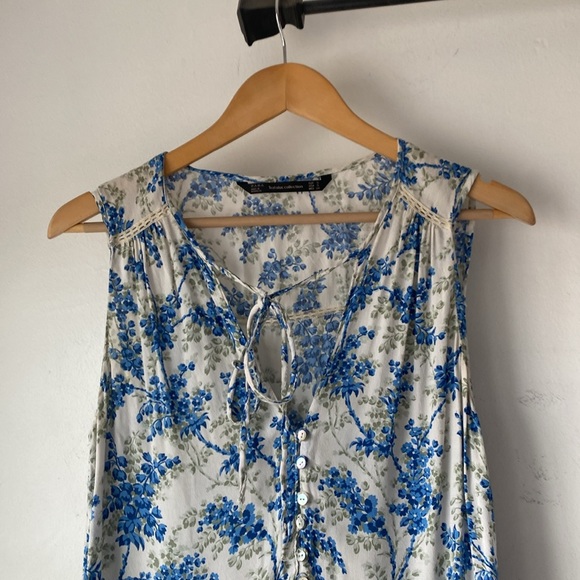 Zara S Floral Romper - Picture 5 of 11